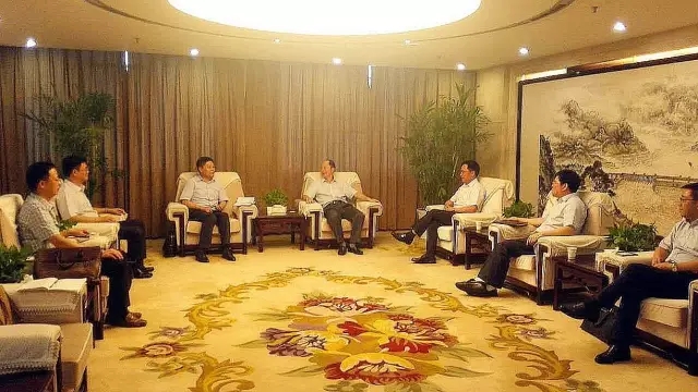 鞍山市市长杨济时到访新盛娱乐集团